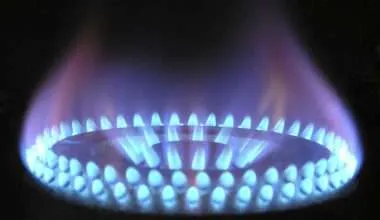 why is natural gas a non renewabe resource