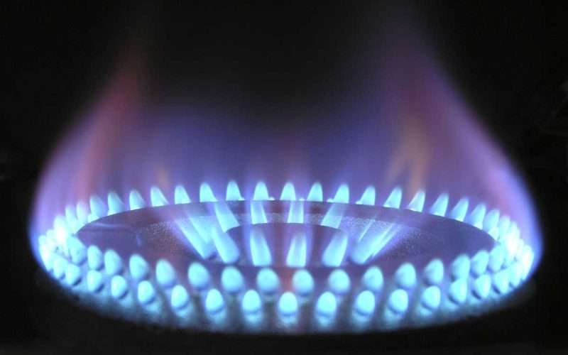 why is natural gas a non renewabe resource