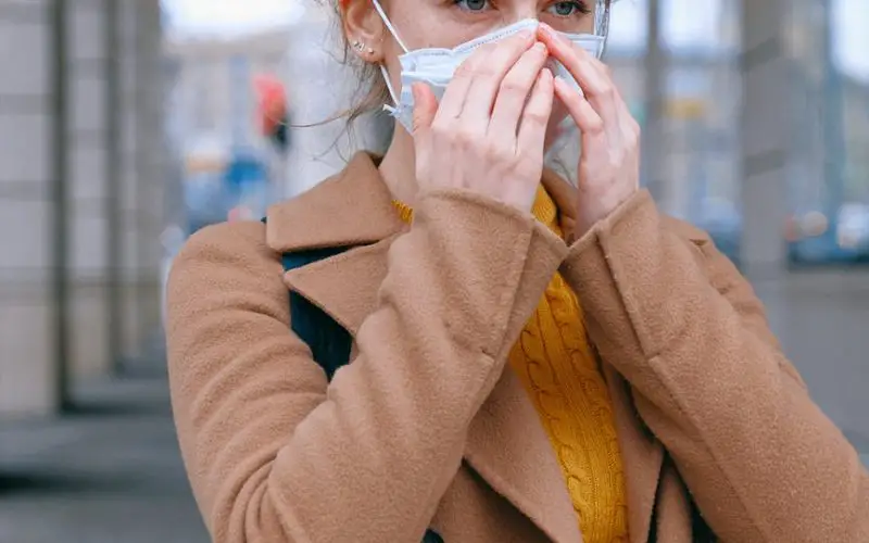 woman preventing air pollution