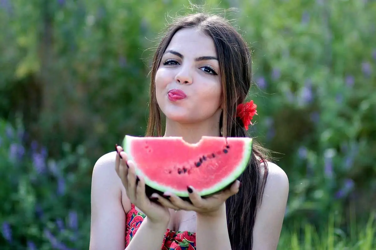 55 Different Types of Melons with Juicy Pictures • 7ESL