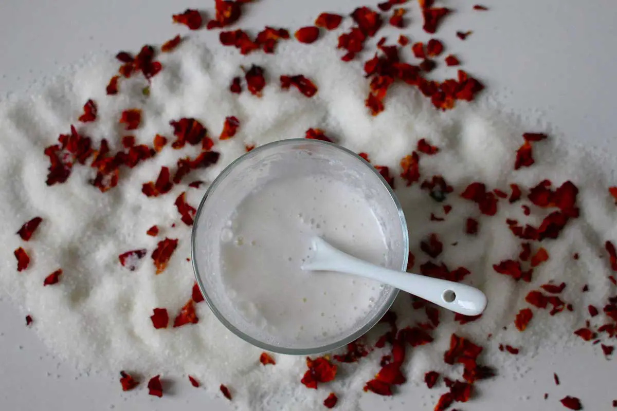 yogurt DIY body scrubs 