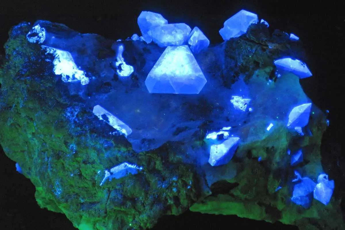 Benitoite